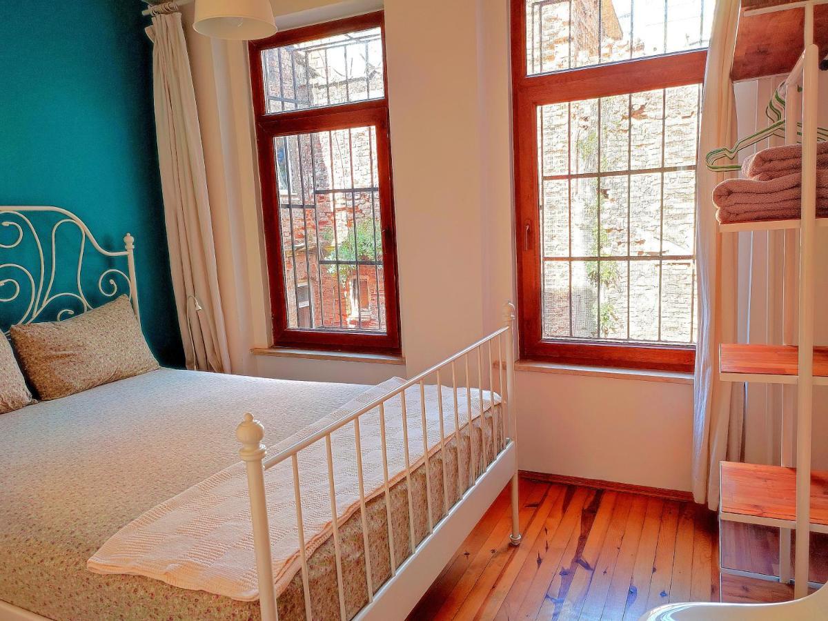 Kunterbunt Istanbul Apartment ภายนอก รูปภาพ
